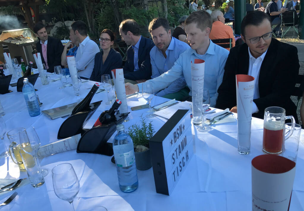 1. Börse Social Magazine Abonnenten-Stammtisch mit Michael Plos (BSN) ganz rechts (26.07.2017)