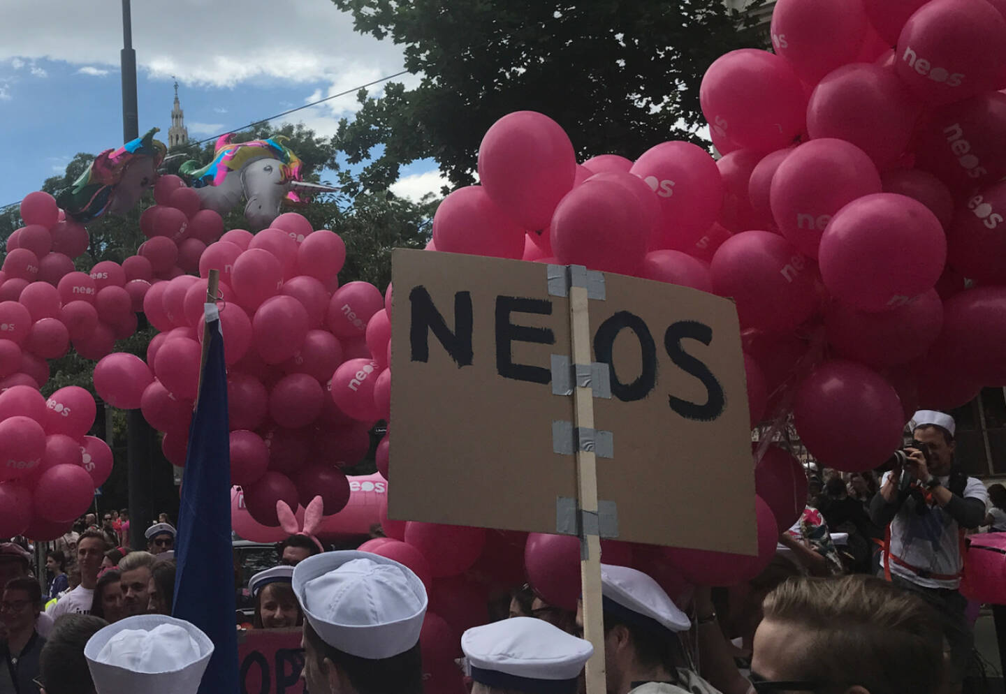 Neos Regenbogenparade 2017 Wien