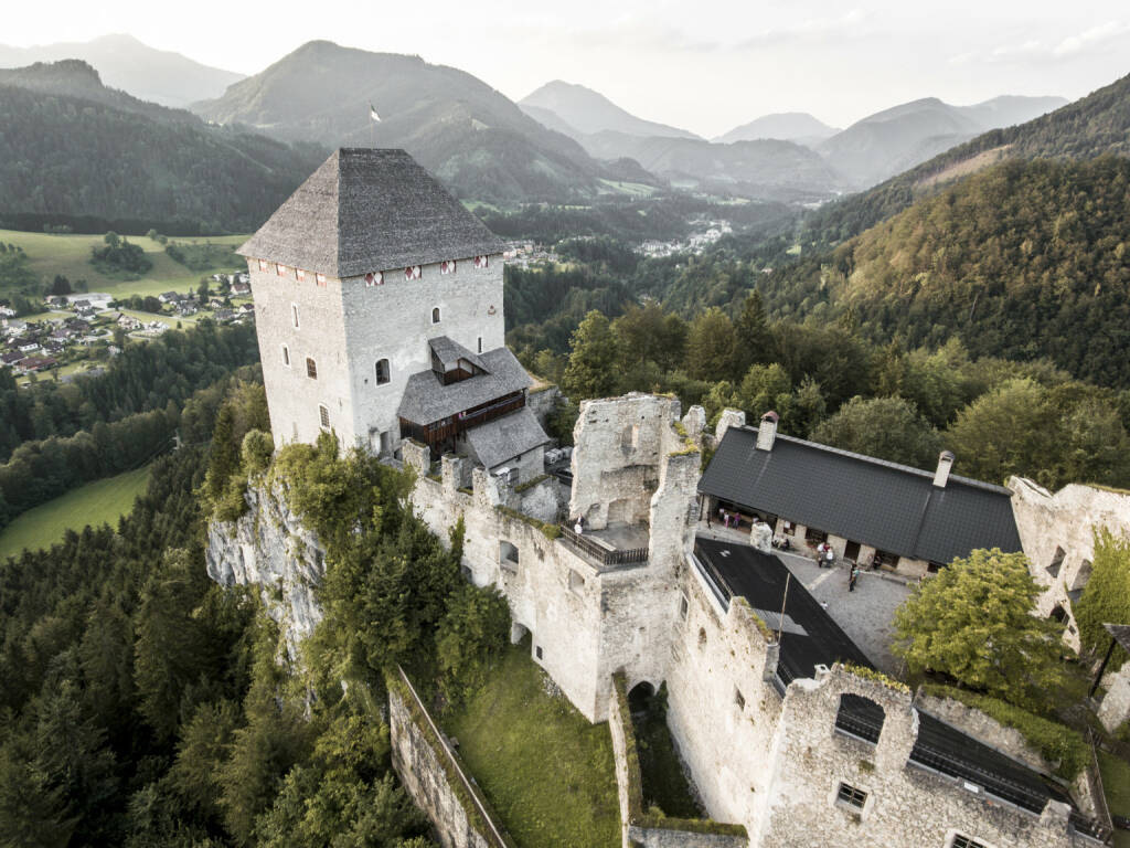 Tourismusverband Gesäuse: Festival St. Gallen in der Steiermark, Burg, Ruine; Foto: Stefan Leitner (07.08.2017)