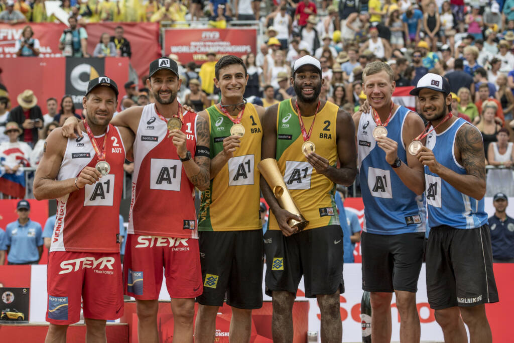 ACTS Sportveranstaltungen GmbH: Beach Volleyball World Championship Vienna - Silver Medalists Clemens Doppler and Alexander Horst of Austria, Gold Medalists Evandro Goncalves Oliveira Junior and Andre Loyola Stein of Brazil, Bronze Medalists Nikita Liamin and Viacheslav Krasilnikov of Russia; Fotograf: Jörg Mitter, Fotocredit: Acts Sport, © Aussendung (07.08.2017) 