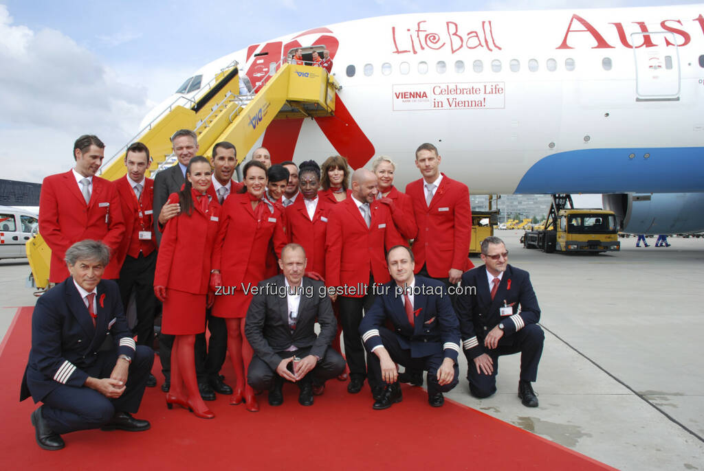 Austrian Life Ball Aircraft Crew, © Austrian Airlines  (24.05.2013) 