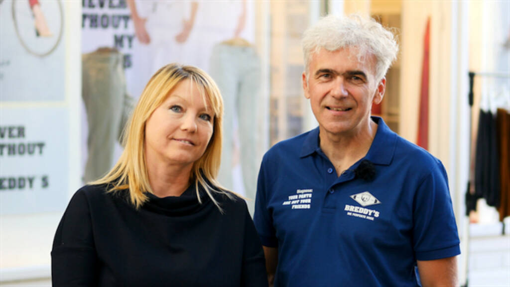 Claus und Manuela Bretschneider starten eine Crowdinvesting-Kampagne auf Green Rocket. Die Breddy's Crossover-Hose wurde entwickelt, um jeden Tag und in jeder Lebenssituation getragen zu werden und ist bereits in Online-Shops, über Vertriebspartner und im Breddy's-Store in Mödling erhältlich. Bild: Breddy's, © Aussendung (02.10.2017) 