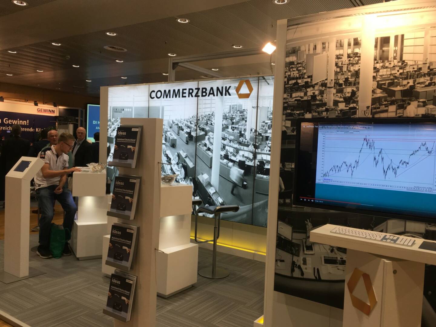 Commerzbank, Messestand