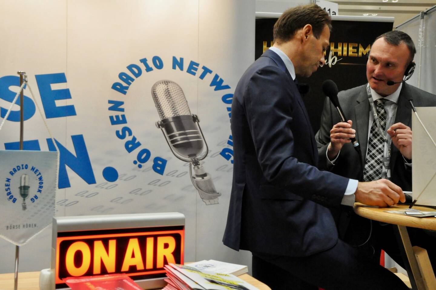 Andreas Brandstetter (CEO Uniqa), Peter Heinrich (boersenradio.at), On Air