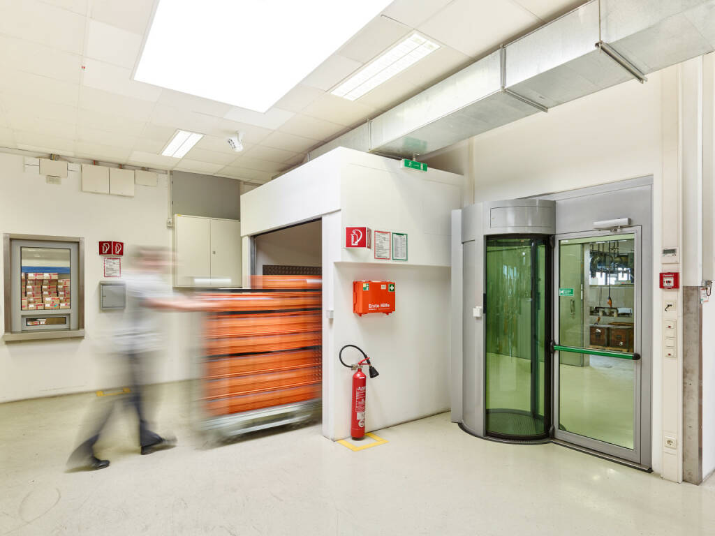 Österreichische Staatsdruckerei: Staatsdruckerei bewältigt Super-Pass-Jahr 2017 souverän - bereits eine Million Pässe beantragt! Foto: OeSD, © Aussender (27.10.2017)