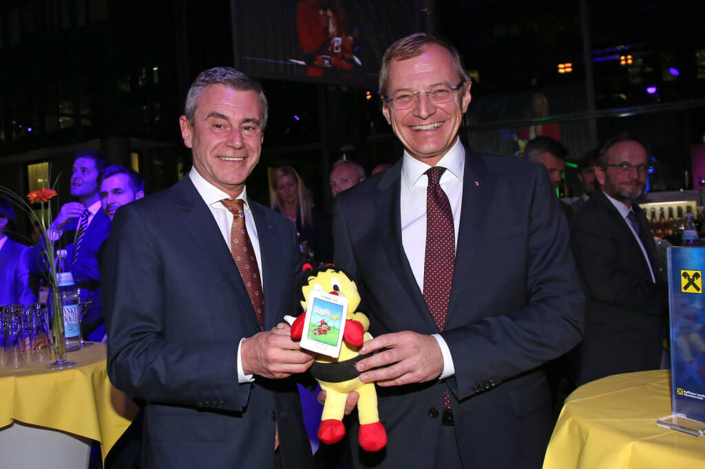 Generaldirektor Heinrich Schaller, Landeshauptmann Thomas Stelzer, Fotocredit: RLB OÖ/Strobl (01.11.2017) 