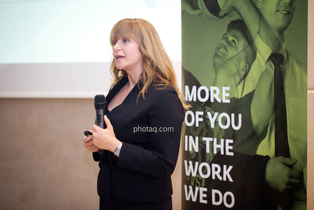 Elke Koch, Director IR & PR AT&S (Fotocredit: Michaela Mejta for photaq.com), © Michaela Mejta (08.11.2017) 