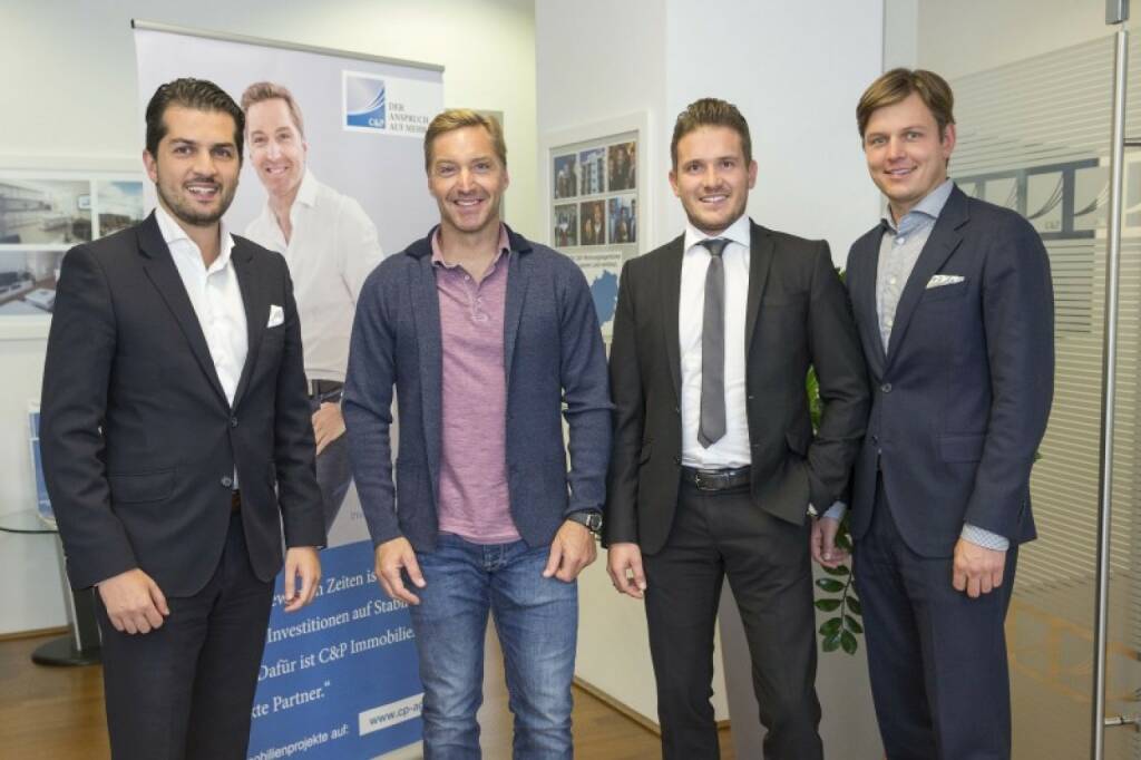 Gemeinsam mit Ex-Ski-Star Hans Knauß startet der renommierte Bauträger C&P sein 6. Immobilien-Crowdfunding bei HOME ROCKET. In Hirschstetten im 22. Wiener Gemeindebezirk entsteht ein neues Wohnhaus mit 56 modernen Wohneinheiten. Schnellentschlossene Anleger profitieren bis 6. Dezember vom Early-Bird-Zinssatz in Höhe von 5,5 % p.a., die Laufzeit beträgt nur zwei Jahre. Copyright: C&P Immobilien (22.11.2017) 