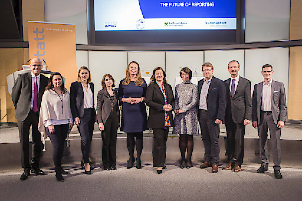 Gemeinsam mit KPMG und der Unterstützung der Raiffeisen Bank International gelang es denkstatt, die Global Reporting Initiative nach Wien zu holen und damit den ersten Standards Launch Event im deutschsprachigen Raum zu veranstalten. Fotocredit:denkstatt, © Aussendung (23.11.2017) 