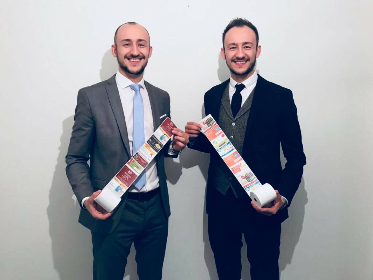 ZUSAG WERBEMEDIEN OG: Start-up bringt neues Werbemedium auf den Markt und launcht Österreichs 1. Kassenbonlotterie, im Bild die Gründer Dominik & Patrik Zusag, Fotocredit: ZUSAG WERBEMEDIEN OG