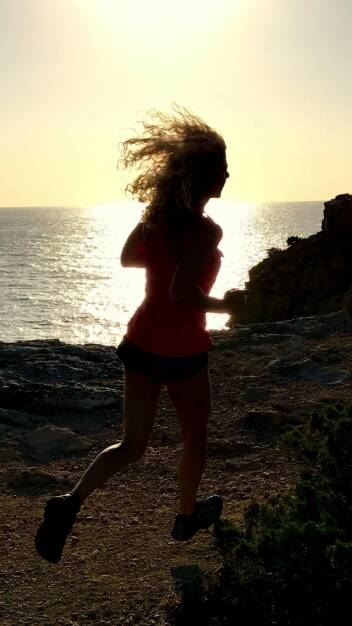 Doris Kindl - Nominierung - mein Sportschnappschuss 2017 !
... ein wunderschöner Sunset - Run an der Küste (Ibiza)  (25.12.2017) 