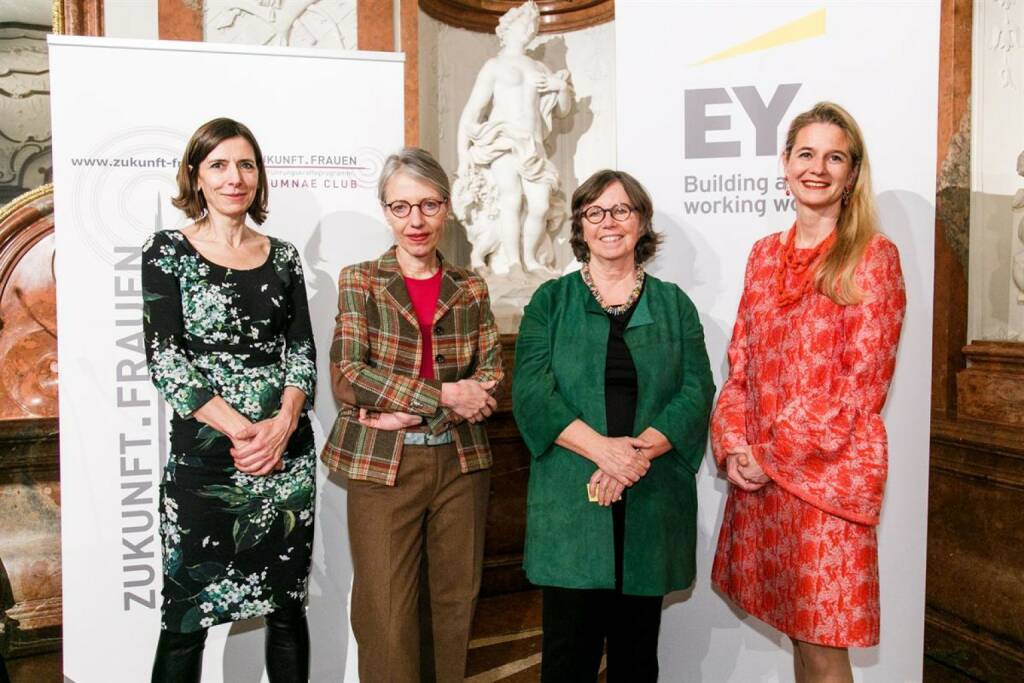 Drei starke Netzwerke trafen sich im Belvedere: Der Zukunft.Frauen Alumnae-Club, das International Women’s Forum Austria und die Prüfungs- und Beratungsorganisation EY, die mit der Initiative „Women. Fast Forward“ die Gleichstellung in Österreich fördert, luden gemeinsam zum Neujahrsempfang. v.l.n.r.: Helen Pelzmann, Partnerin EY, Stella Rollig, Generaldirektorin Belvedere, Renée Schroeder, Präsidentin des International Women’s Forum Austria, Gerlinde Layr-Gizycki, Vorstandsvorsitzende des Zukunft.Frauen Alumnae Clubs; Credit: Robert Herbst, © Aussender (17.01.2018) 