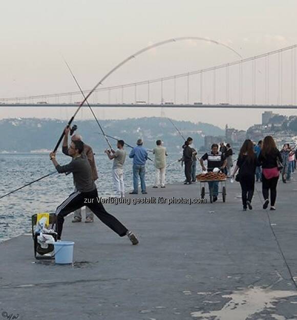Fischer am Bosporus; Türkei, Istanbul, © Herlinde Wagner (02.06.2013) 
