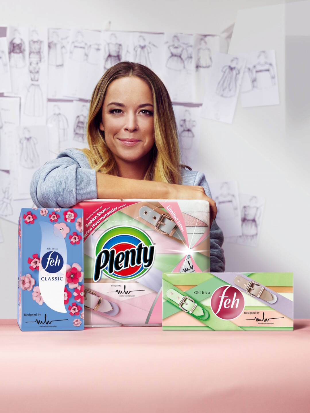 Marina Hoermanseder verpasst feh und Plenty einen neuen Look, Marina Hoermanseder mit feh Box, Plenty 3x45 Packung und feh 15x9 Packung; Fotocredit:Essity