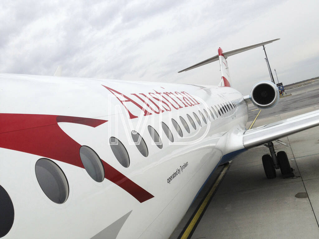 Flugzeug, Austrian Airlines, © Martina Draper (02.06.2013)