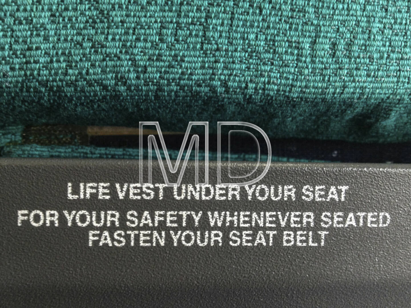 Flugzeugsitz, Life vest, fasten seatbelt