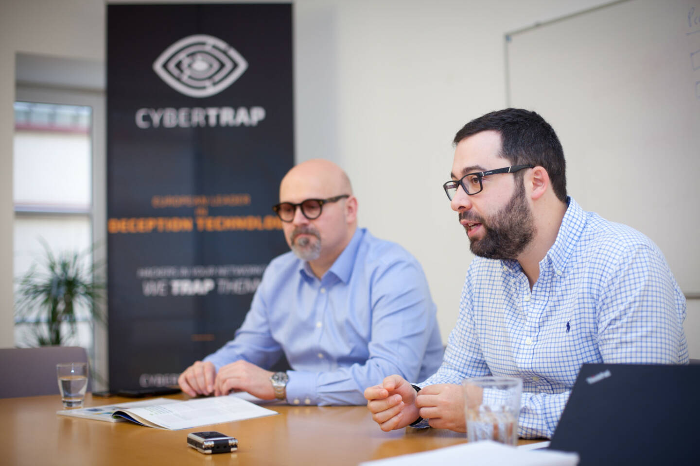 Jack Wagner, CEO CyberTrap GmbH, Avi Kravitz, CTO und Gründer CyberTrap GmbH, Foto: Michaela Mejta