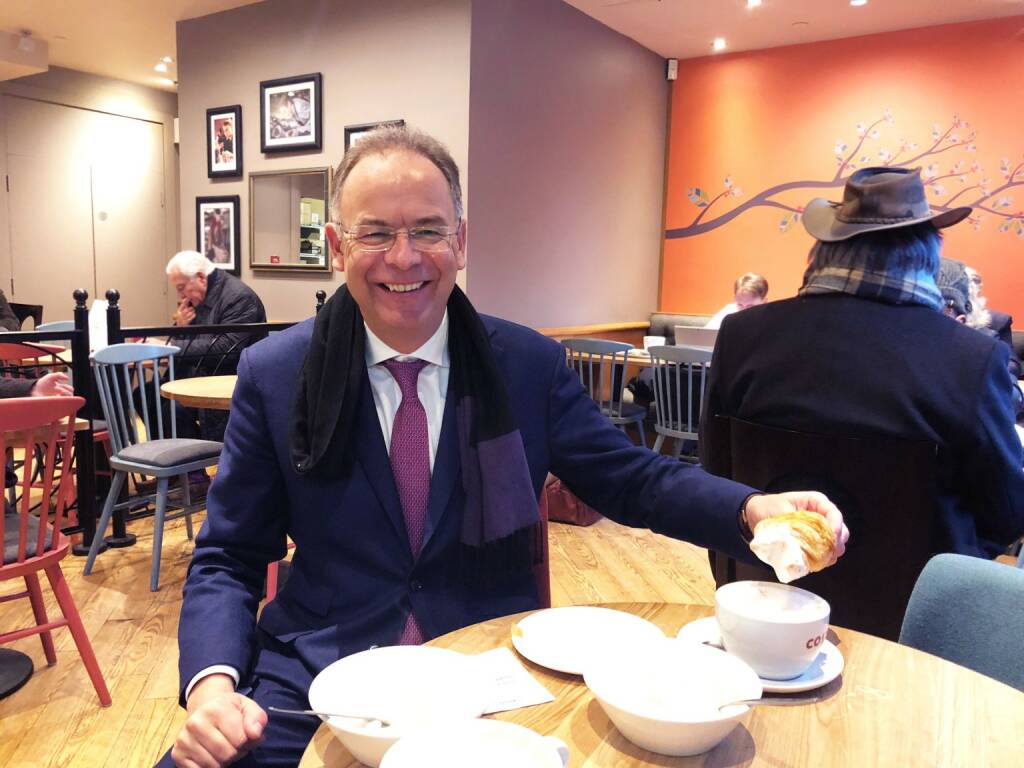 Wienerberger; Heimo Scheuch. Good Morning from London. A small breakfast after the CNBC interview on the Wienerberger Results 2017.  (01.03.2018) 