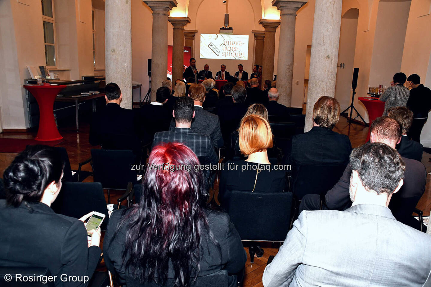 53 hochkarätige Gäste folgten interessiert der fast 2 stündigen Podiumsdiskussion...