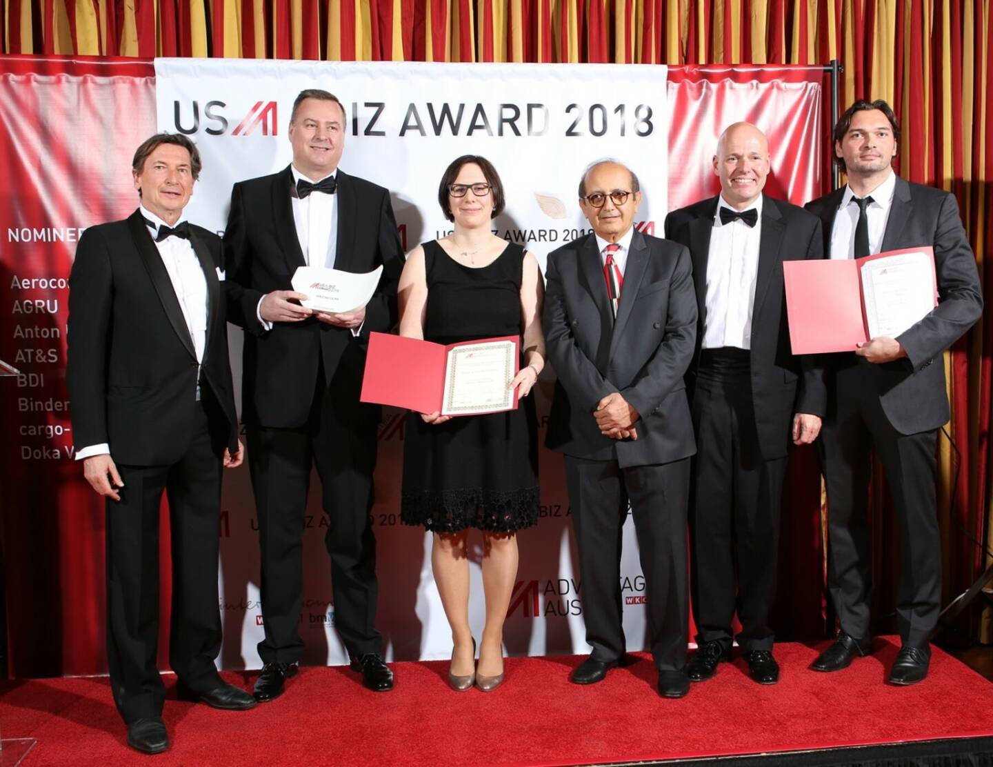 WirtschaftsOskar 2018, Kategorie Spectacular, die Nominierten: V.l. Wirtschaftsdelegierter Walter Koren, Geschäftsführer Werner-Heinz Bittner Doka Ventures GmbH, Manager Innovation & Network Maria Tagwerker-Sturm, Doka Ventures GmbH, President & CEO Contour Crafting Corp.  (Doka) Berok Khoshnevis, Generalkonsul Andreas Launer, Thomas Kattnigg für glass-Inspiration GmbH; Credit: JimLee