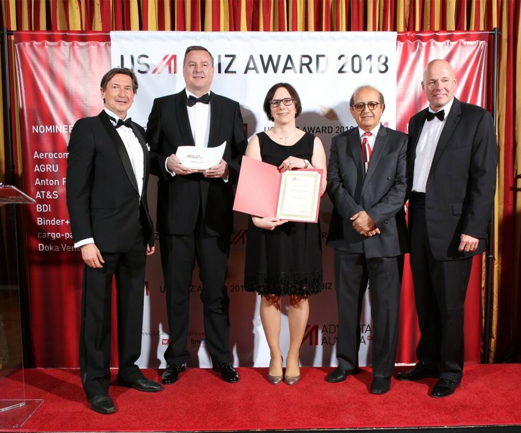 WirtschaftsOskar 2018, Kategorie Spectacular, die Gewinner: V.l. Wirtschaftsdelegierter Walter Koren, Geschäftsführer Werner-Heinz Bittner, Manager Innovation & Network Maria Tagwerker-Sturm, President & CEO Contour Crafting Corp. Berok Khoshnevis, Generalkonsul Andreas Launer; Credit: JimLee (05.03.2018) 