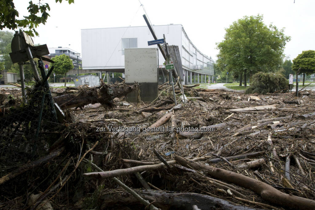 Aufräumarbeiten in Schärding; Hochwasser, © (© Dieter Wagenbichler) (04.06.2013) 