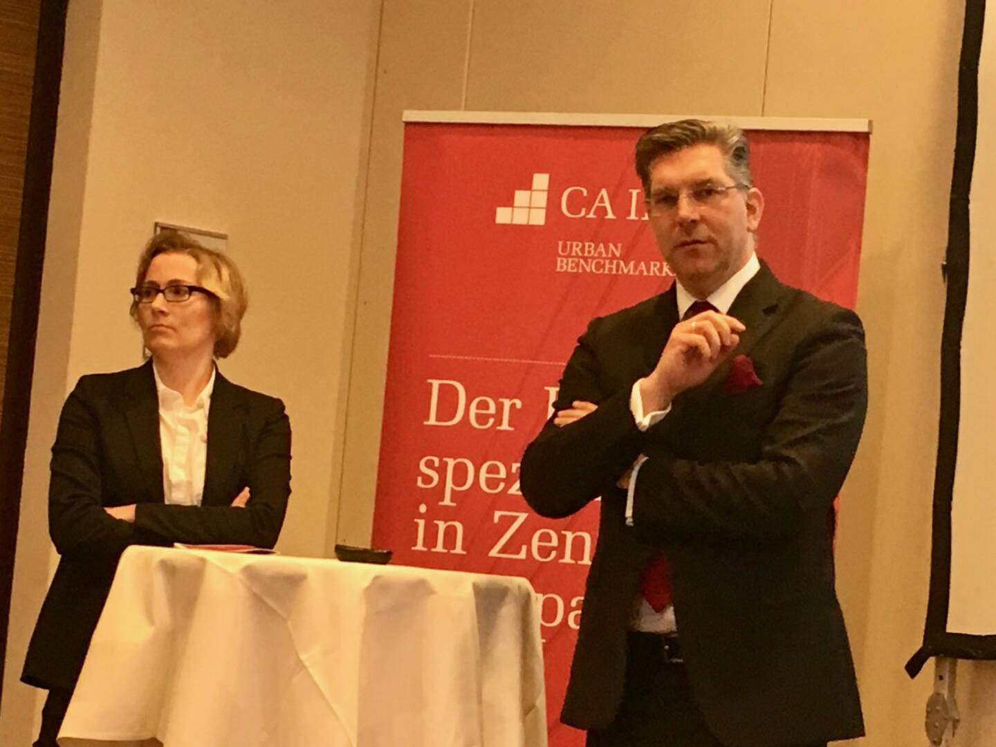 CA Immo: Kommunikations-Chefin Susanne Steinböck und Finanzvorstand Hans Volker Volckens