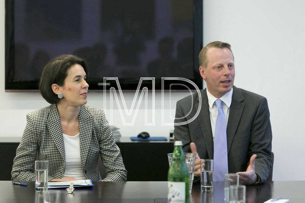 Kaja Schossmaier (Lehrgangsleiterin Real Estate, Donau-Universität Krems), Friedrich Wachernig (S Immo), © Martina Draper für S Immo (05.06.2013)