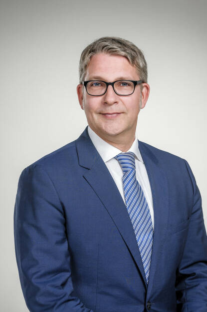 Der internationale Immobilien-Investmentmanager Savills Investment Management (Savills IM) hat mit dem Savills IM Real Estate Securities Income Fund einen neuen Fonds aufgelegt. Thomas Körfgen, Geschäftsführer und Leiter indirekte Immobilienanlage bei der Savills Investment Management KVG GmbH, sagt: „Die Ertragskraft von Immobilien und die Wachstumschancen von Aktien werden nach wie vor in keinem anderen Vehikel so gut und erfolgreich vereint, wie in REITs. Bild: Savills Investment Management (08.05.2018) 