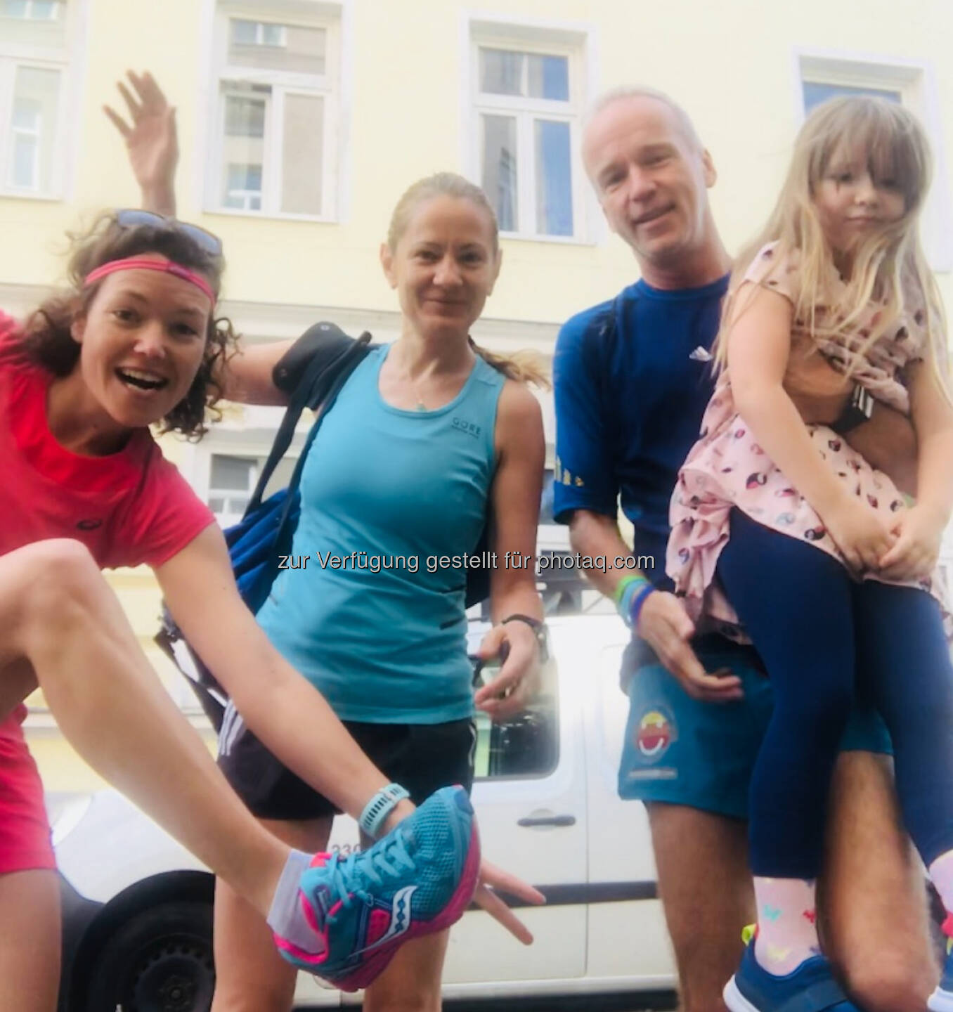 Fahrgemeinschaft: Marianne Kögel, Diana Berisa-Klusoczki , Vater und Tochter
