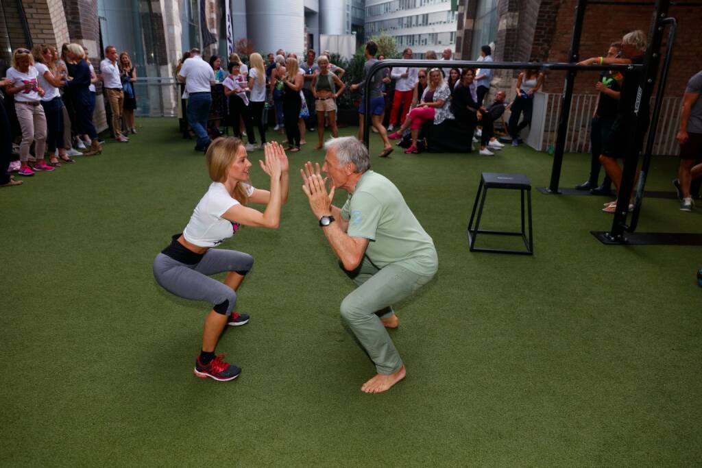 Moderatorin Michaela Wolf alias Wendy Night mit dem ehemaligen ZiB-Moderator Hans Georg Heinke; © Stefan Joham (29.05.2018) 