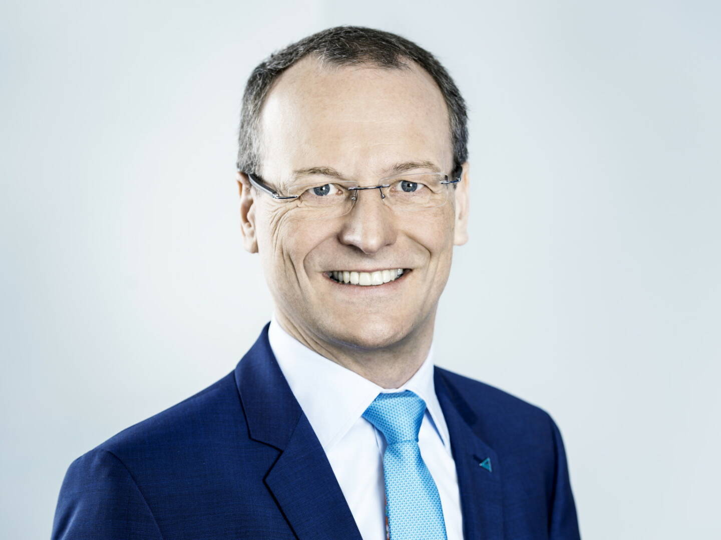 Die VdTÜV-Mitgliederversammlung wählte am 19. Juni 2018 Dr.-Ing. Michael Fübi, Vorstandsvorsitzender der TÜV Rheinland AG, einstimmig an die Verbandsspitze. (Foto: TÜV Rheinland) 