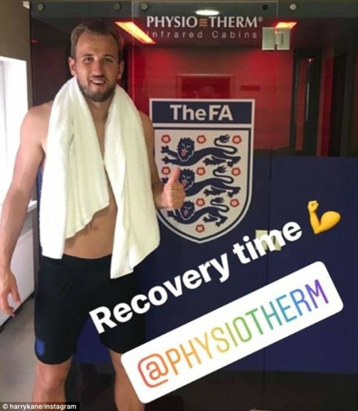 Physiotherm GmbH: Der englische Nationalspieler Harry Kane setzt auf Wärmeanwendungen im Training, die Infrarotkabine ist selbst bei der Weltmeisterschaft in Russland mit im Gepäck. Fotocredit:© harrykane/instagram