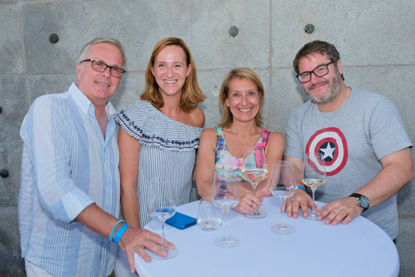 Österreichische Marketing-Gesellschaft: Sommer, Sonne, Sonnenschein beim Sommerfest der ÖMG; Martin Wilfing (DMVÖ), Michaela Geisler (ÖMG), Eva Mandl (Himmelhoch PR), Reinhard Pickl (addvantage:apps GmbH); Fotocredit:Christoph H. Breneis