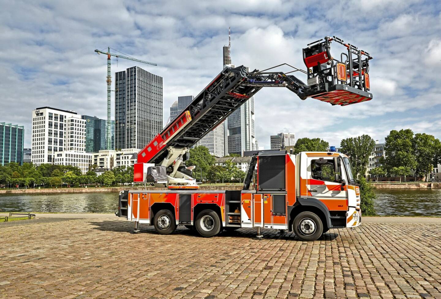 Rosenbauer, L32A-XS 3,0 mit erweitertem Radius. Bild: Rosenbauer