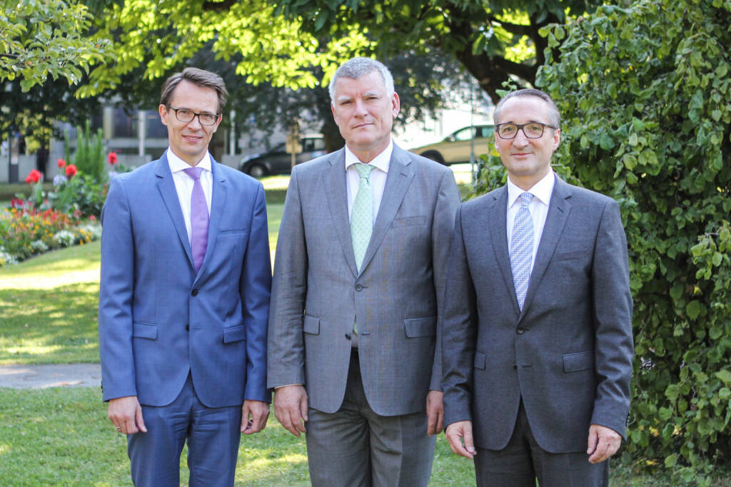 Das Vorstandsteam der Zumtobel Group (v.l.n.r.): Thomas Tschol (CFO), Alfred Felder (CEO) und Bernard Motzko (COO). Bild: Zumtobel, © Aussender (01.08.2018) 