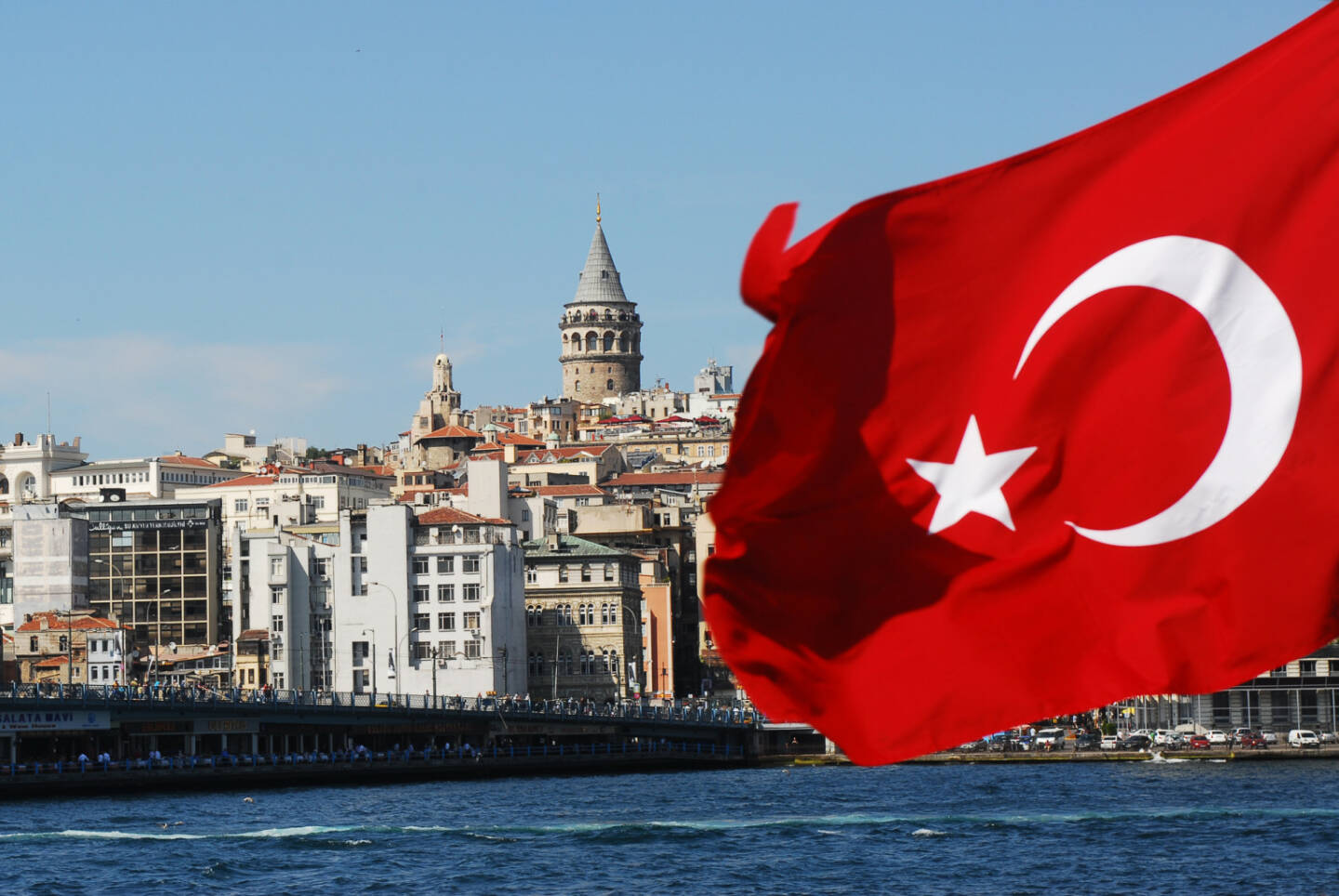 Istanbul, Türkei, Flagge, Fahne - https://de.depositphotos.com/7360325/stock-photo-turkey.html