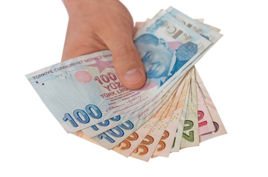 Türkische Lira - https://de.depositphotos.com/179619028/stock-photo-hand-holding-turkish-lira-currency.html, © <a href=