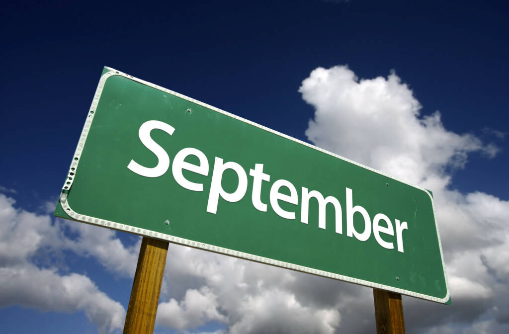 September - https://de.depositphotos.com/2328901/stock-photo-september-green-road-sign.html, © <a href=