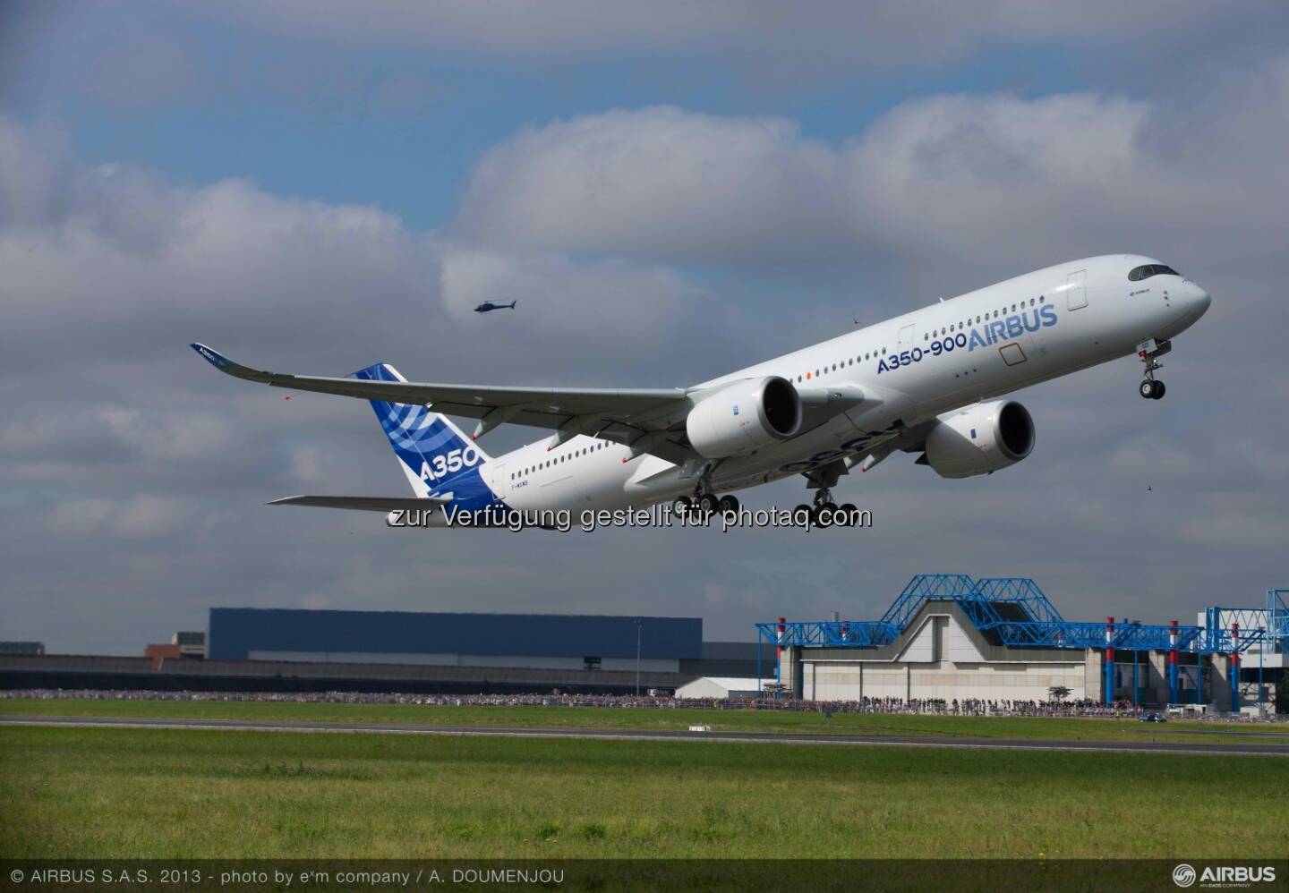 Der mit Spannung erwartete Erstflug des Airbus A350 XWB ist erfolgreich durchgeführt worden. Mit an Bord waren verschiedene Hightech-Komponenten der FACC AG (c) Airbus/FACC-Aussendung