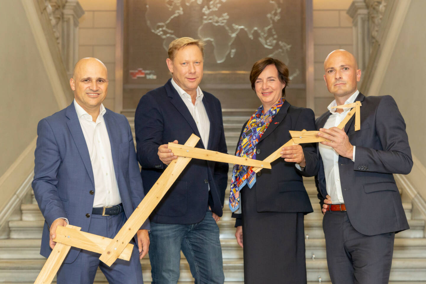 Austria Wirtschaftsservice: Lukas Püspök ist „Business Angel of the Year 2018“; Püspök überzeugte mit Performance und Exits bei mySugr und Hitbox.; vlnr. aws Geschäftsführer Bernhard Sagmeister, Business Angel of the Year 2017 Herbert Gartner, Vizerektorin der TU Graz Claudia von der Linden und Scienc Park Graz CEO Martin Mössler diskutierten beim Business Angel Day in Graz über die Bedeutung von Risikokapital und die Rolle von Business Angels in der Unternehmensfinanzierung. Fotocredit:Lichtmeister