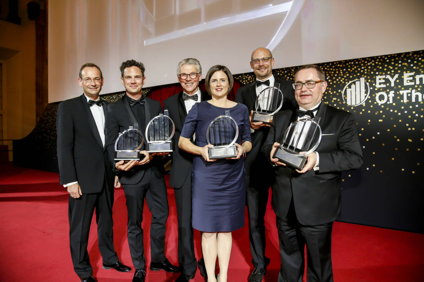 Die Prüfungs- und Beratungsorganisation EY vergab zum 13. Mal den EY Entrepreneur Of The Year AwardTM in Österreich: (v.l.n.r.): Erich Lehner, Managing Partner Markets EY Österreich; Philipp Maderthaner, Campaigning Bureau; Walter Emberger, Teach For Austria; Katharina List-Nagl, F/LIST; Johannes Homa, Lithoz; Werner Trenker, MED TRUST; Copyright: Point of View