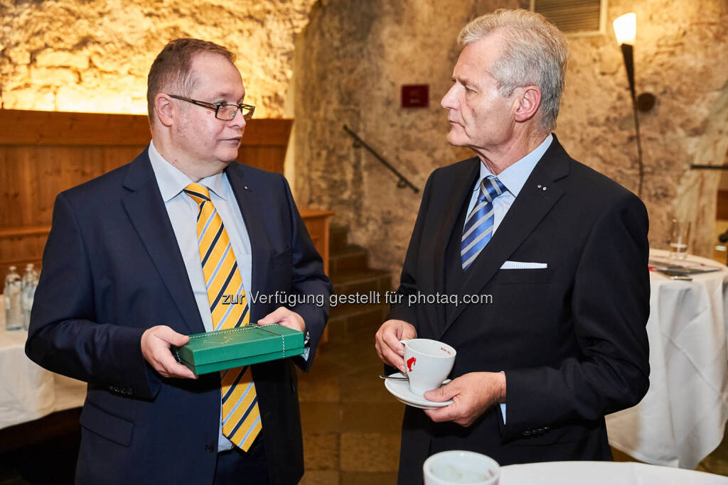 Senatoren des Austrian Senate of Economy unter sich: Senator Gregor Rosinger (Rosinger Group) mit Senator Josef Absenger (Absenger Gruppe) (19.10.2018) 