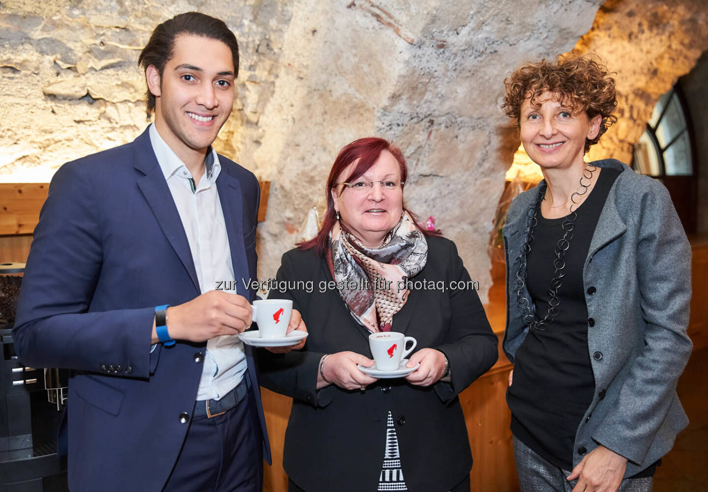 Steven Blaha (Blaha Büromöbel), Yvette Rosinger (Rosinger Group), Ariane Reither 