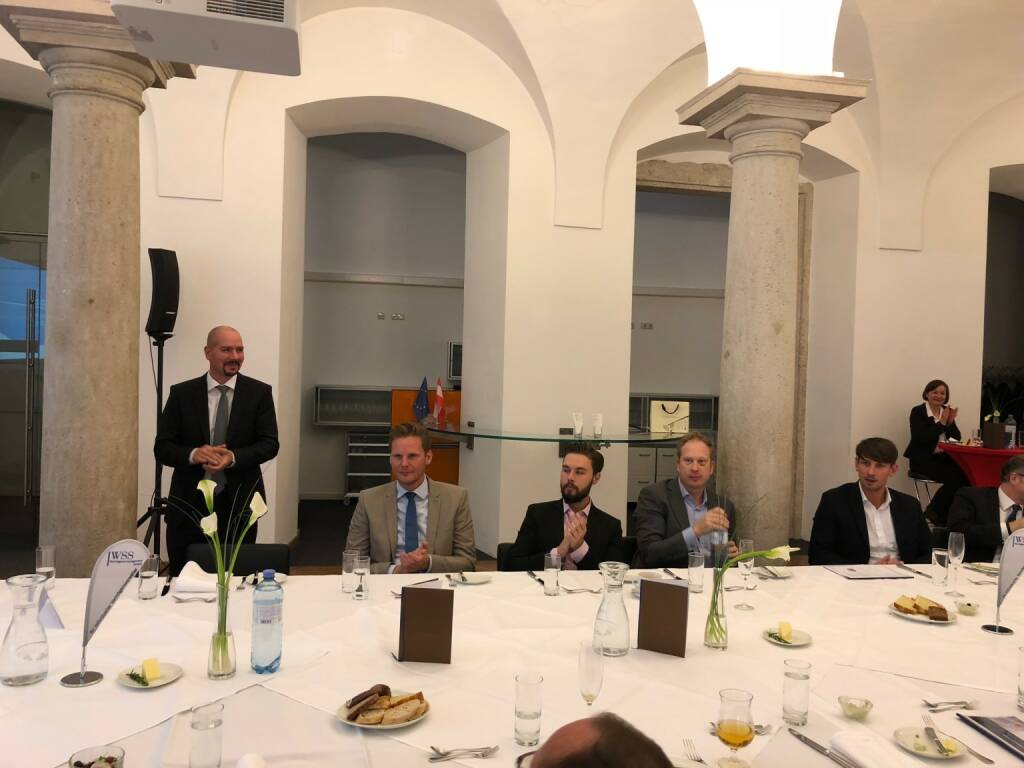 Präsentation des Österreich-Fonds der WSS Vermögensmanagement GmbH: Peter Fleischer (voestalpine), Florian Helmberger von der hello Bank (22.10.2018) 
