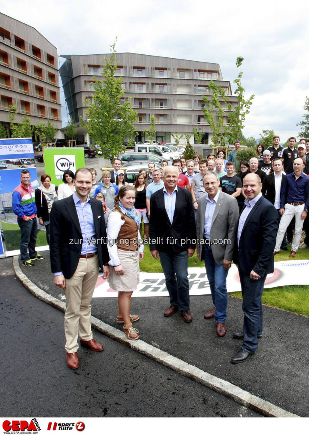 WIFI Sporthilfe Forum. Constantin von Deines (Falkensteiner), Julia von Deines (Falkensteiner), Manfred Breitfuss (Congress Schladming), Geschaeftsfuehrer Anton Schutti (Sporthilfe) und Marc Girardelli. Foto: GEPA pictures/ Harald Steiner