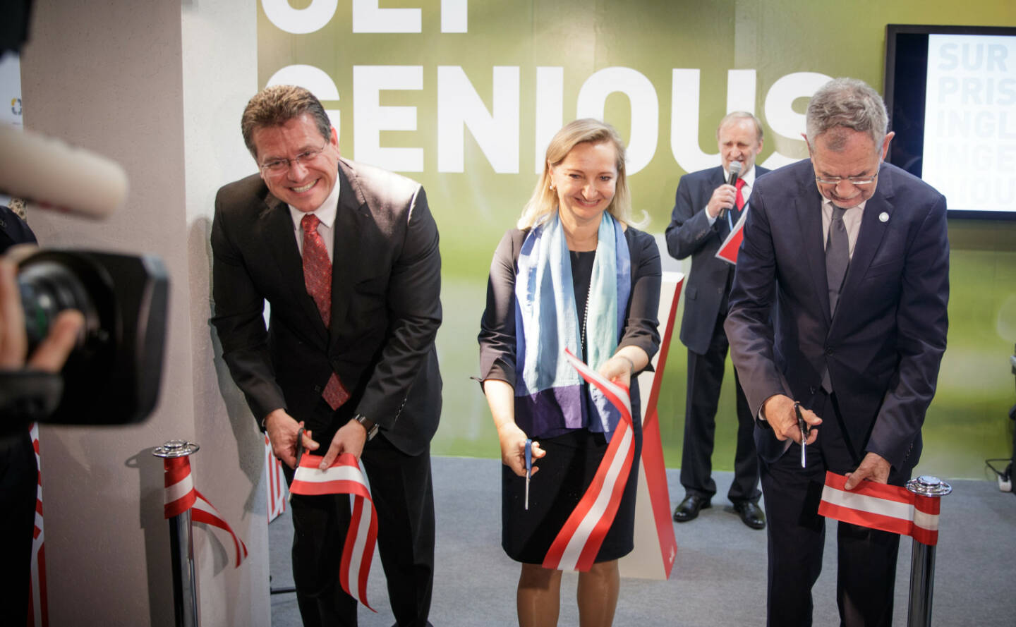 Wirtschaftskammer Österreich: Bundespräsident Alexander Van der Bellen und Vizepräsidentin der Wirtschaftskammer Österreich (WKÖ) Ulrike Rabmer-Koller eröffnen Österreich-Pavillon bei der UN-Klimakonferenz COP 24 in Katowice/Polen: „Wir wissen, was zu tun ist“; im Bild mit EU-Kommissionsvizepräsident Maros Šefčovič, Credit: Peter Lechner/HBF