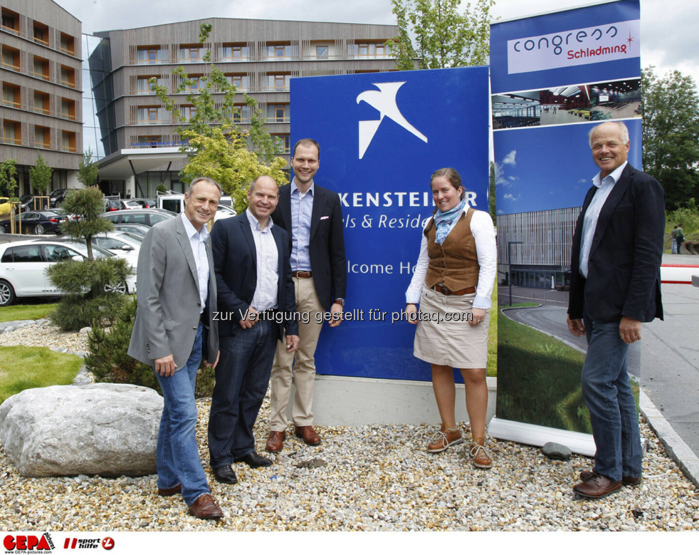 WIFI Sporthilfe Forum. Geschaeftsfuehrer Anton Schutti (Sporthilfe), Marc Girardelli, Constantin von Deines (Falkensteiner), Julia von Deines (Falkensteiner) und Manfred Breitfuss (Congress Schladming), Foto: GEPA pictures/ Harald Steiner