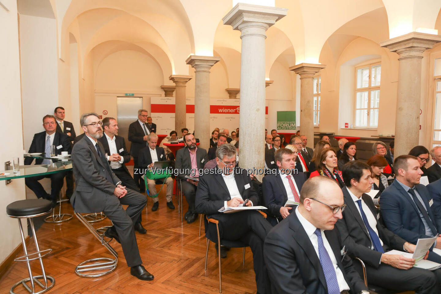 Zertifikate Jahresauftakt, Säulenhalle