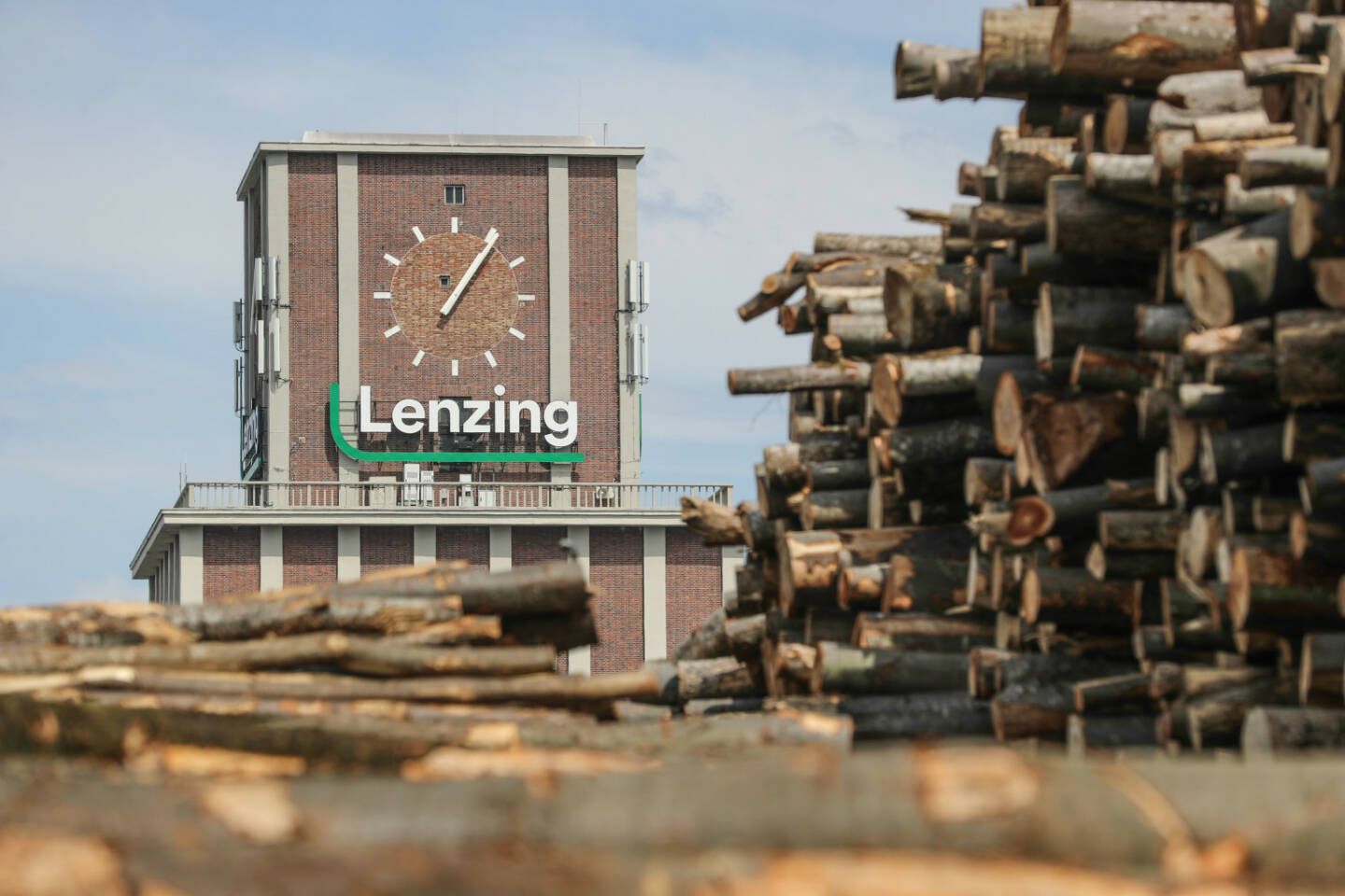 Lenzing AG, Holz, Fasern, Uhr, Credit: Lenzing
Foto: Franz Neumayr     8.5.2018